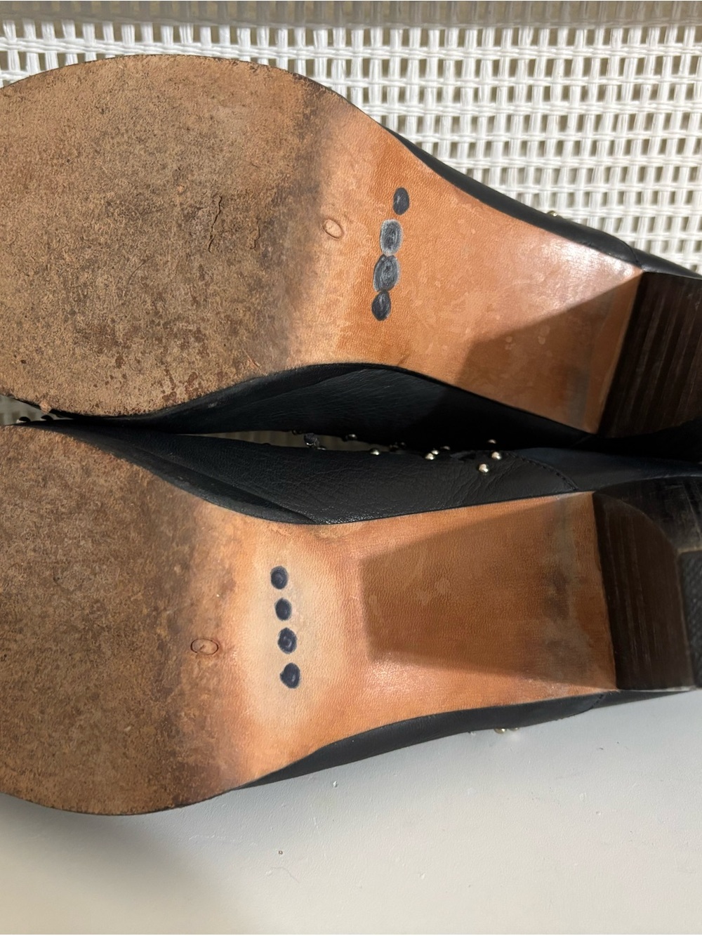 Calleen Cordero Black Studded Leather Lace-Up Oxfords with High Heels - Near New - Picture 8 of 11